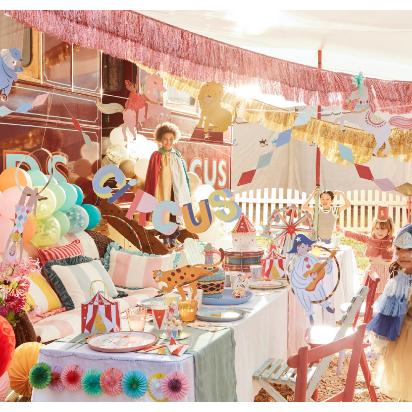 Meri Meri - Circus Garland - Sirk Asılan Süs - 636997289830 Meri Meri - Circus Garland - Sirk Asılan Süs - 636997289830 - 636997289830