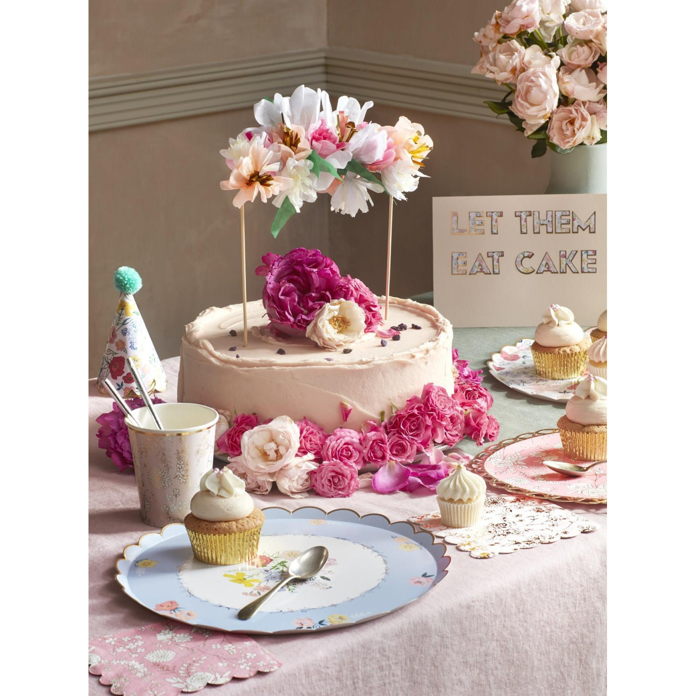Meri Meri - Flower Bouquet Cake Topper - Çiçek Buketi Pasta Süsü - 636997260822 Meri Meri - Flower Bouquet Cake Topper - Çiçek Buketi Pasta Süsü - ST00129 - 636997260822
