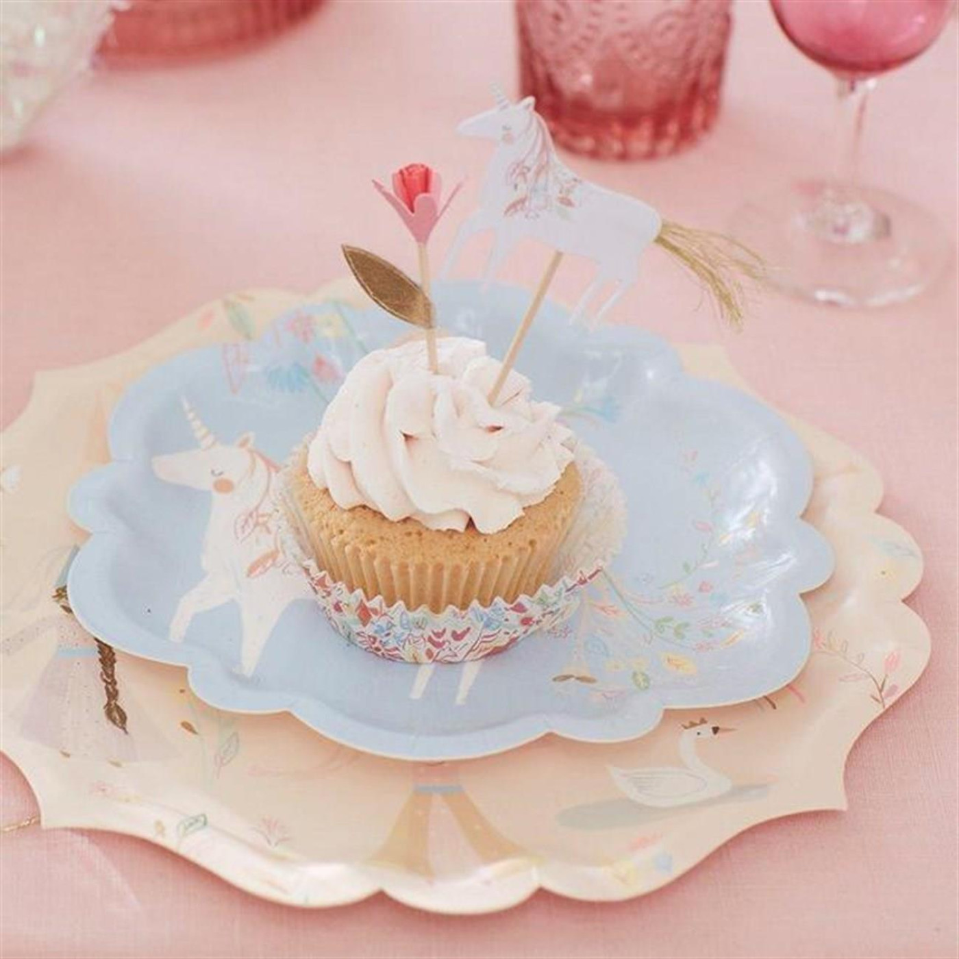 Meri Meri - Princess Cupcake Kit - Prenses Cupcake Kit - 636997268101 Meri Meri - Princess Cupcake Kit - Prenses Cupcake Kit - ST00157 - 636997268101