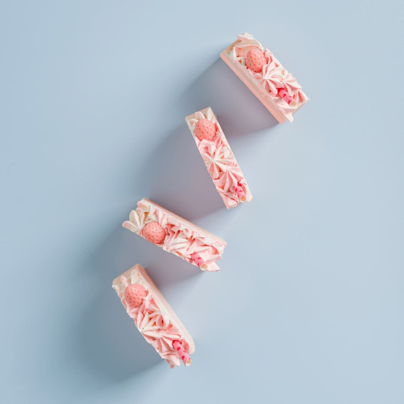 Baveal - Cake Art Pasta Dilimi Pembe Pipet Tasarımlı Nemlendiricili El ve Vücut Sabunu - 8684798570032 Baveal - Cake Art Pasta Dilimi Pembe Pipet Tasarımlı Nemlendiricili El ve Vücut Sabunu - 8684798570032 - 8684798570032