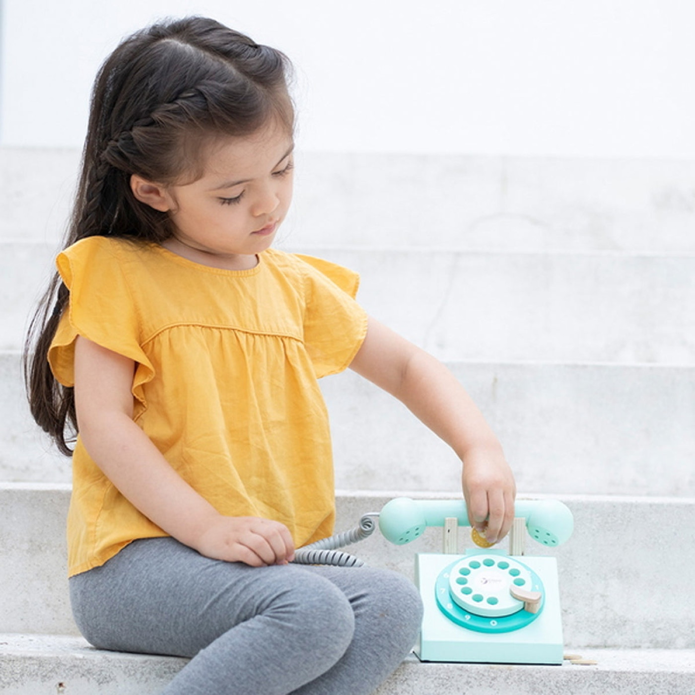 Classic World Ahşap Oyuncak Telefon Classic World Ahşap Oyuncak Telefon