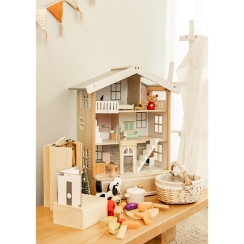 Classic World Ahşap Happy Bebek Evi