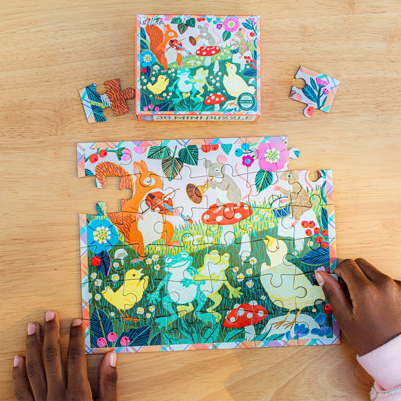 Eeboo Victoria Mini Yapboz 36 Parça - Tea Party Eeboo Victoria Mini Yapboz 36 Parça - Tea Party