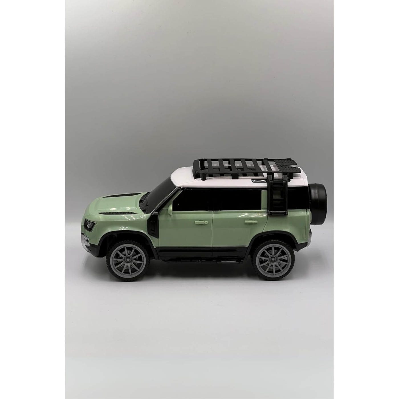 Uzaktan Kumandalı Spor Araba