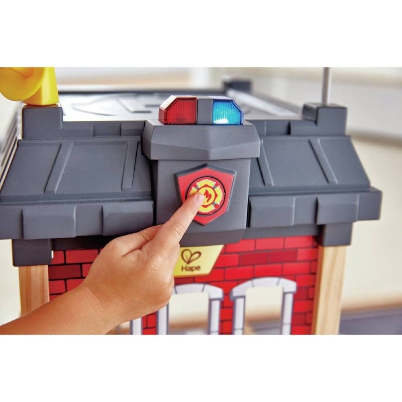 Hape Oyuncak Şehir İtfaiye İstasyonu - 6943478021600 Hape Oyuncak Şehir İtfaiye İstasyonu - e3023 - 6943478021600