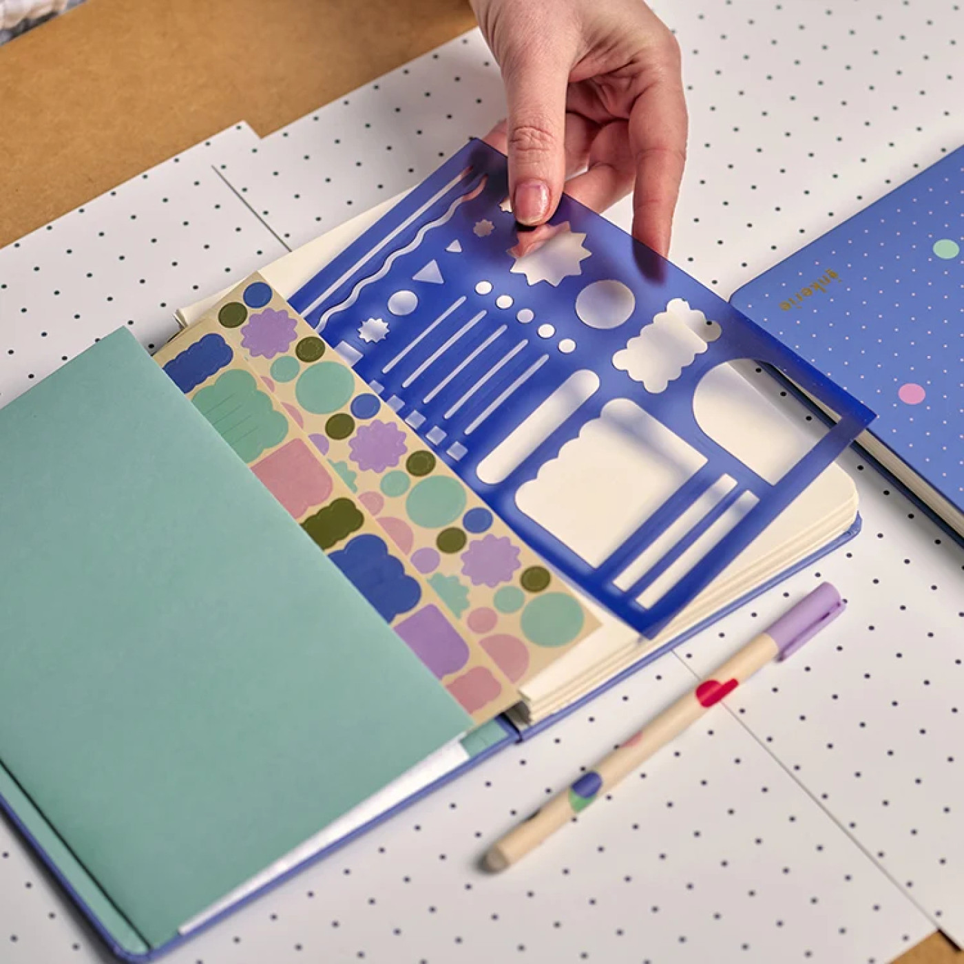 Kikkerland Kikkerland İnkerie Noktalı A5 Telli Bullet Journal Seti - Defter/Günlük/Not Kağıdı/Mektup Setleri Görseli