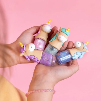 Martinelia Kız Çocuk Unicorn Figürlü Su Bazlı Oje Martinelia Kız Çocuk Unicorn Figürlü Su Bazlı Oje