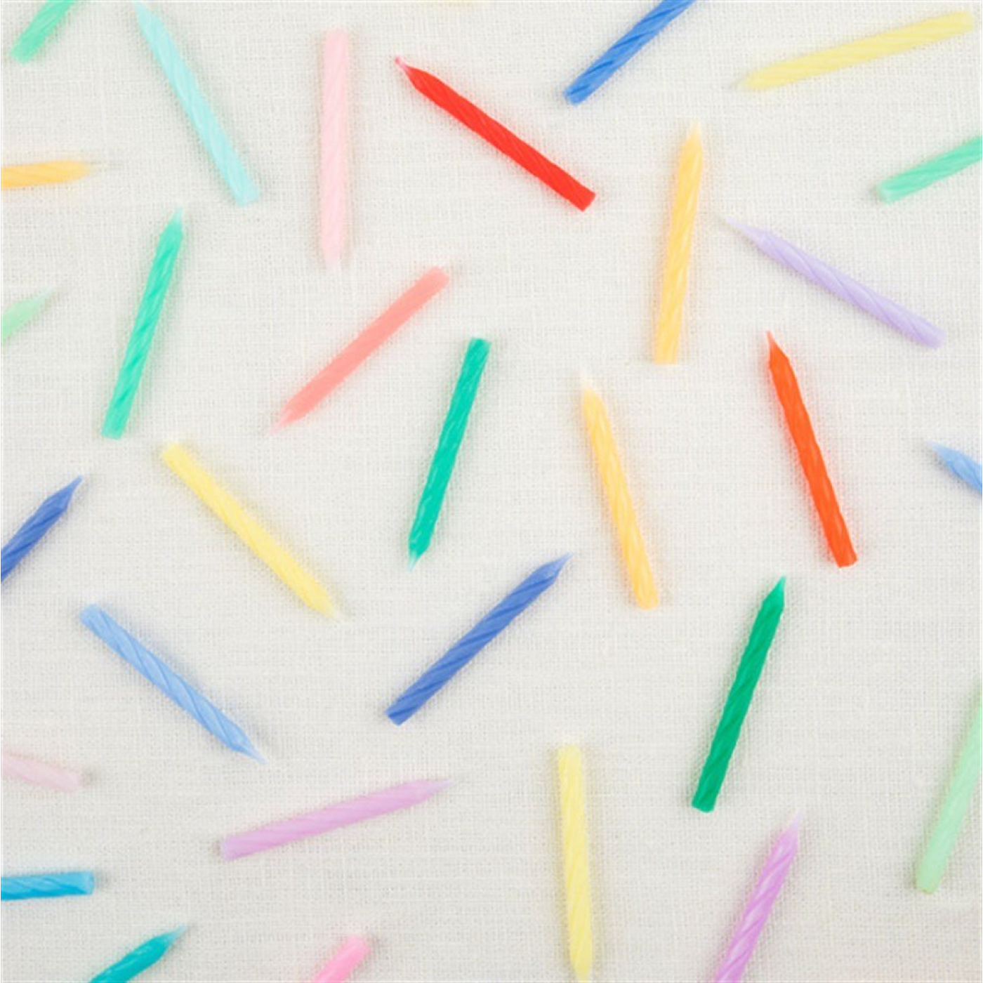 Meri Meri - Rainbow Twisted Mini Candles - Gökkuşağı Renk Kıvrımlı Mini Mumlar - 50li - 271246 - 636997284736