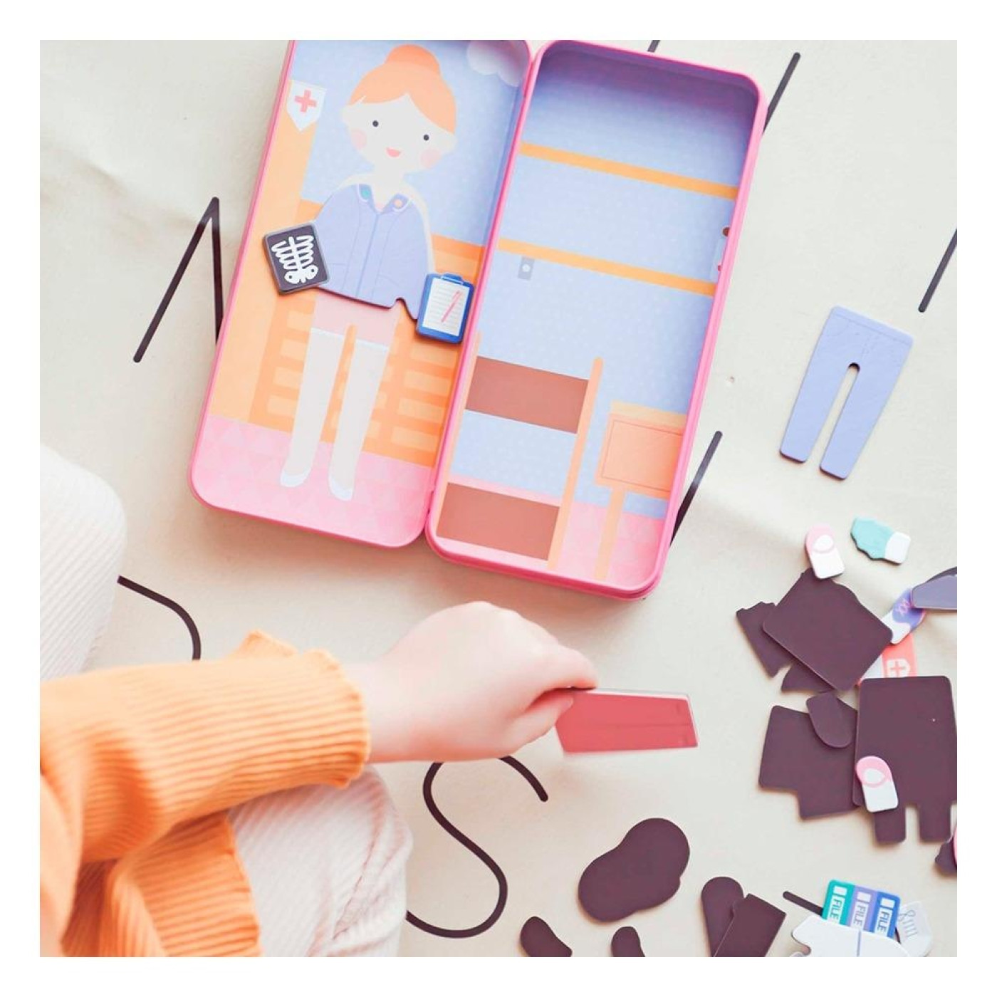 Manyetik Puzzle Kutusu - Sağlık Çalışanı - ST01237 - 9352801000873