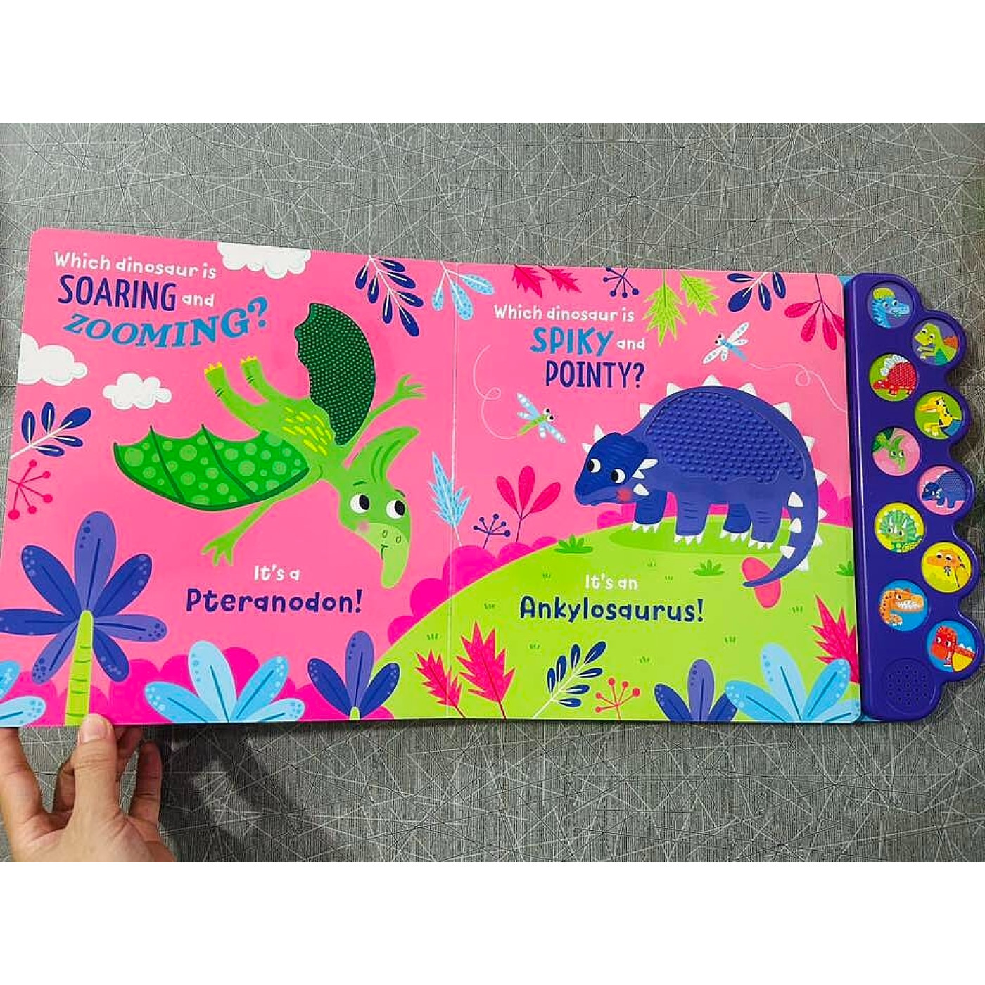 10 Fun Sounds Touch and Feel: Dinosaurs 10 Fun Sounds Touch and Feel: Dinosaurs
