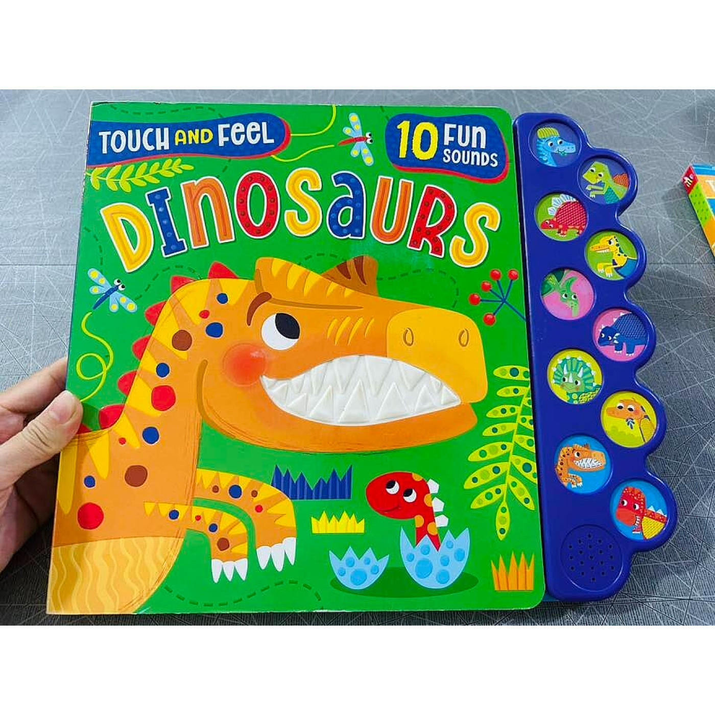 10 Fun Sounds Touch and Feel: Dinosaurs 10 Fun Sounds Touch and Feel: Dinosaurs