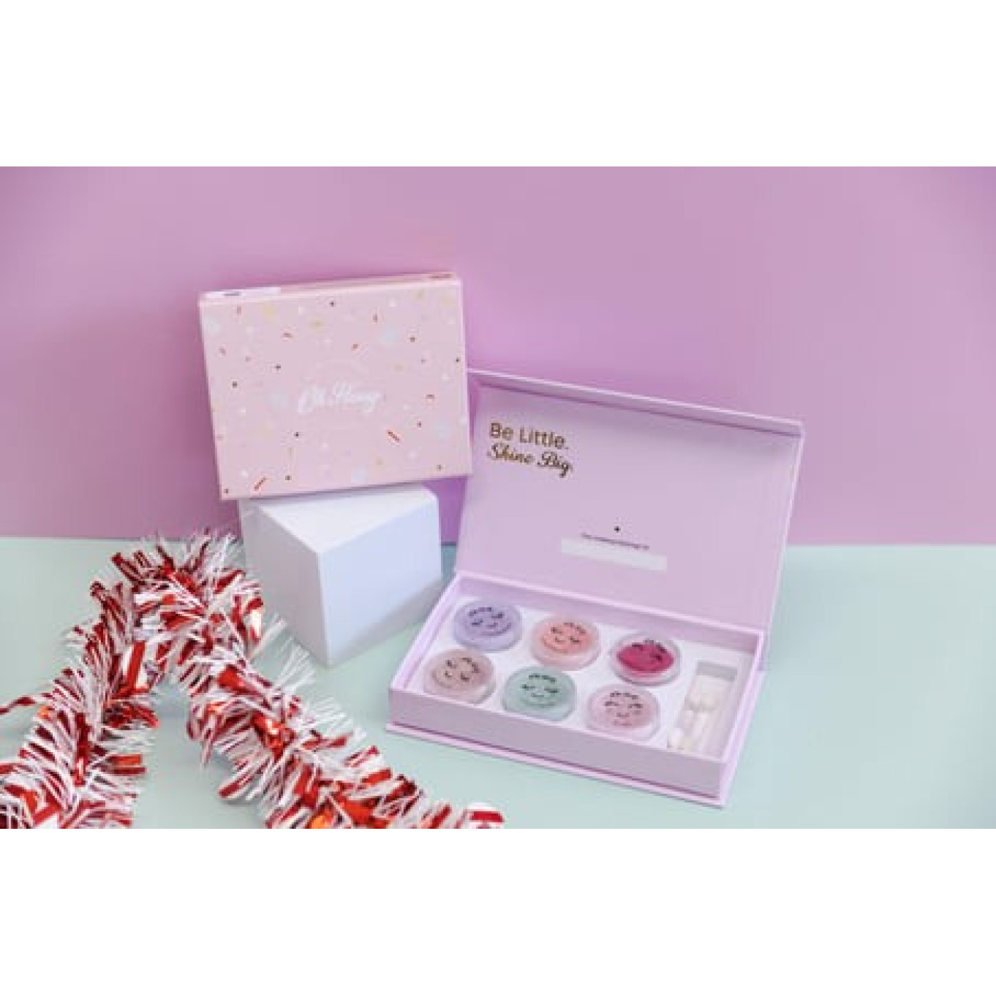 Oh Flossy Çocuk Doğal Yüz Boyama Seti / Superheroes - 9309000303229 Oh Flossy Çocuk Doğal Yüz Boyama Seti / Superheroes - SET05FP - 9309000303229