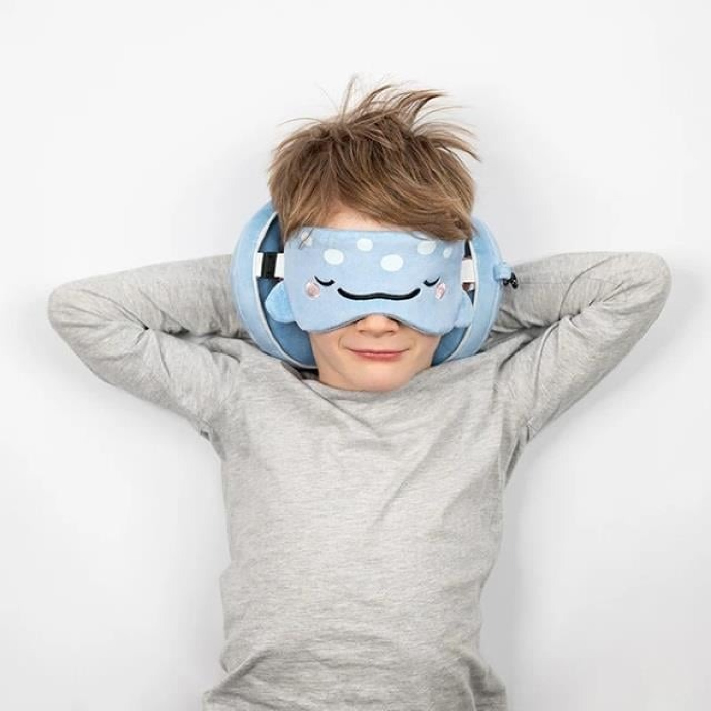 Relaxeazzz Adoramals Aoi the Whale Shark Plush Seyahat Yastığı ve Göz Bandı - 5055071789144 - 5055071789144