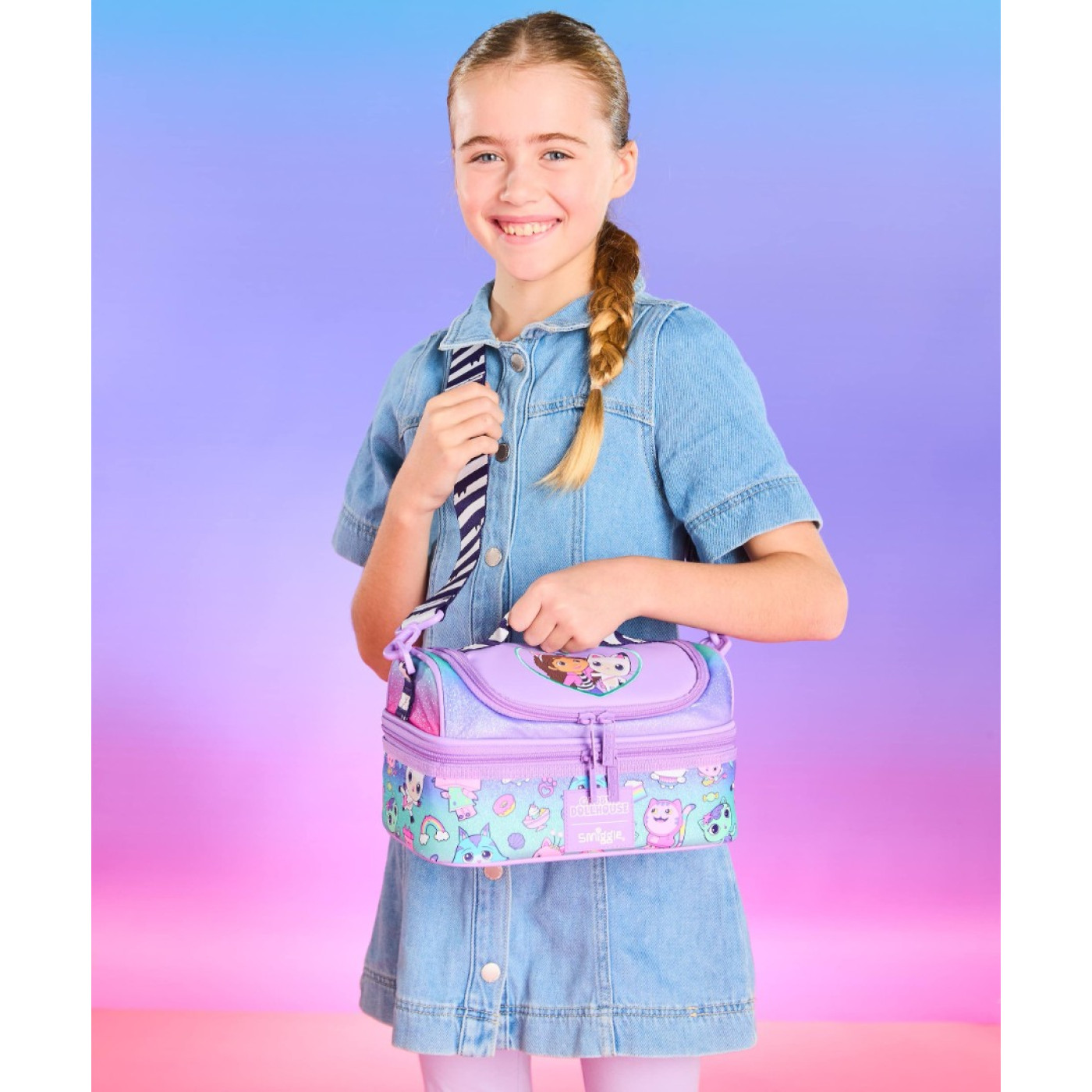 Smiggle - Gabbys Dollhouse Çift Katlı Beslenme Çantası - 9332934388994 Smiggle - Gabbys Dollhouse Çift Katlı Beslenme Çantası - 9332934388994 - 9332934388994