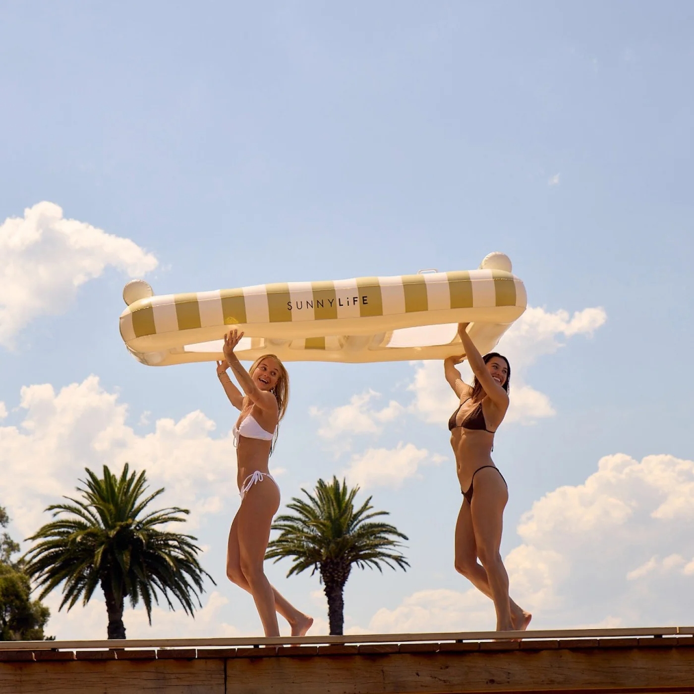 Sunnylife - Lüks Çift Kişilik Deniz Yatağı (Outlet)