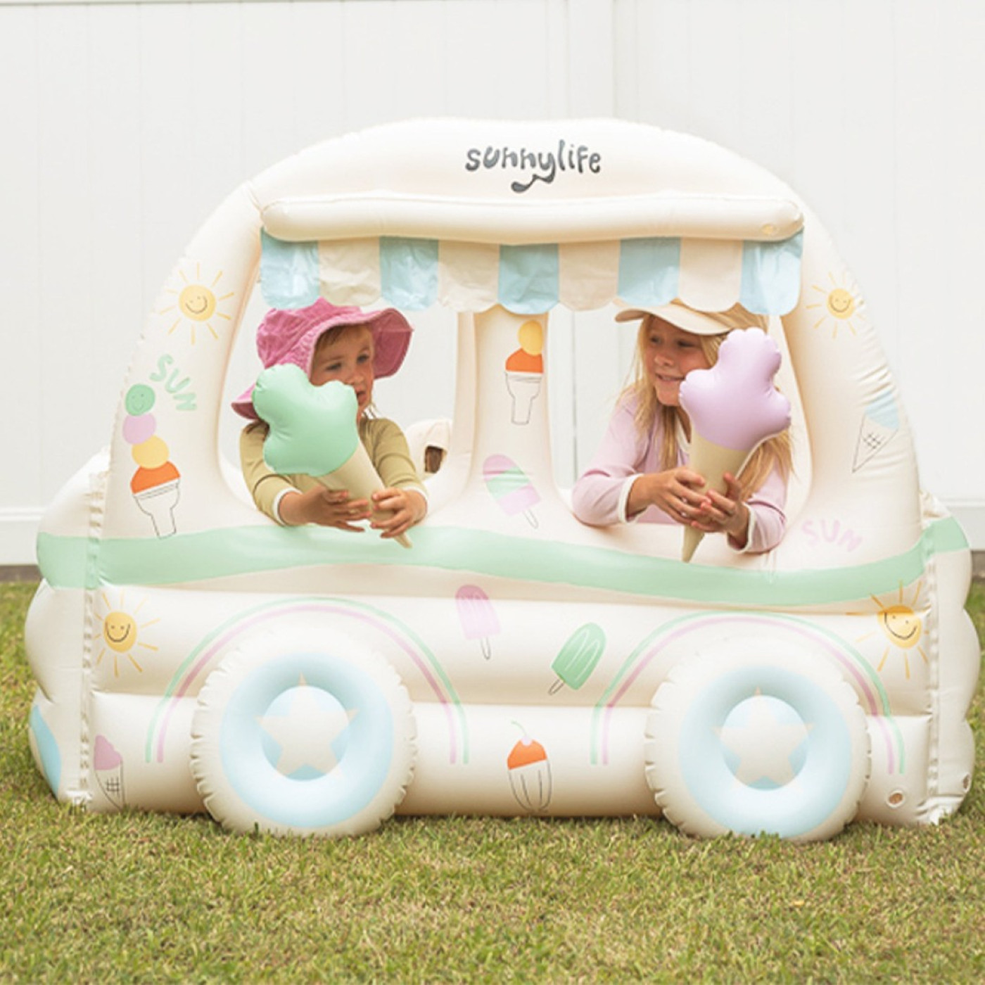 Sunnylife - Çocuk Plaj ve Bahçe Şişme Dondurmacı Oyun Seti - 9339296065921 Sunnylife - Çocuk Plaj ve Bahçe Şişme Dondurmacı Oyun Seti - S41ICBSN - 9339296065921