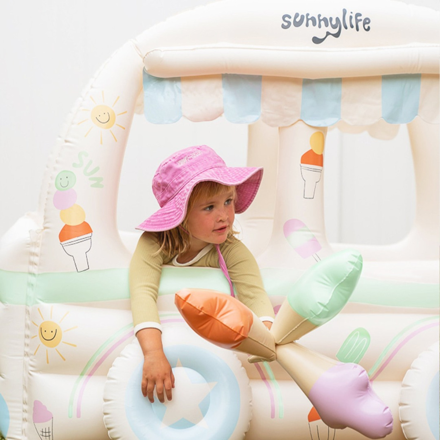 Sunnylife - Çocuk Plaj ve Bahçe Şişme Dondurmacı Oyun Seti - 9339296065921 Sunnylife - Çocuk Plaj ve Bahçe Şişme Dondurmacı Oyun Seti - S41ICBSN - 9339296065921