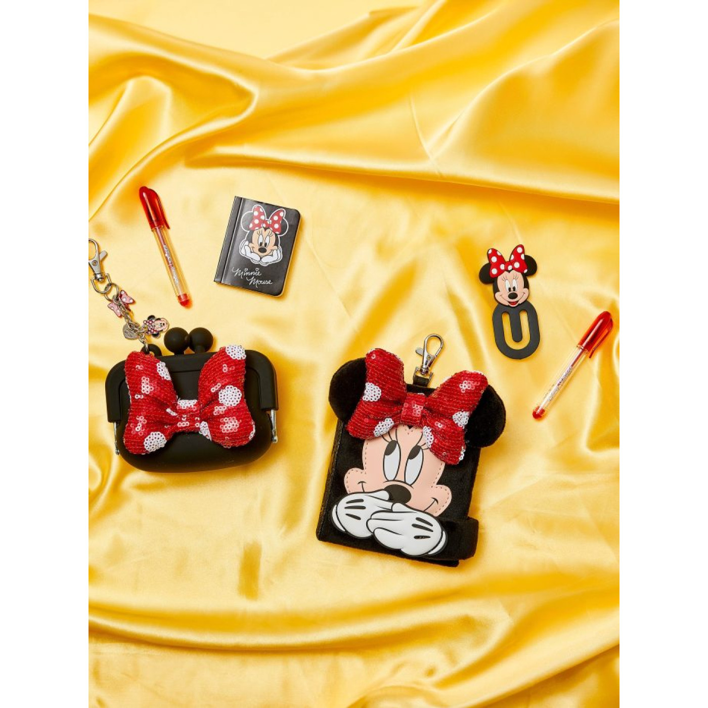 Smiggle - Disney Minnie Mouse Mini Defter Anahtarlıklı - 9332934374348 Smiggle - Disney Minnie Mouse Mini Defter Anahtarlıklı - 9332934374348 - 9332934374348